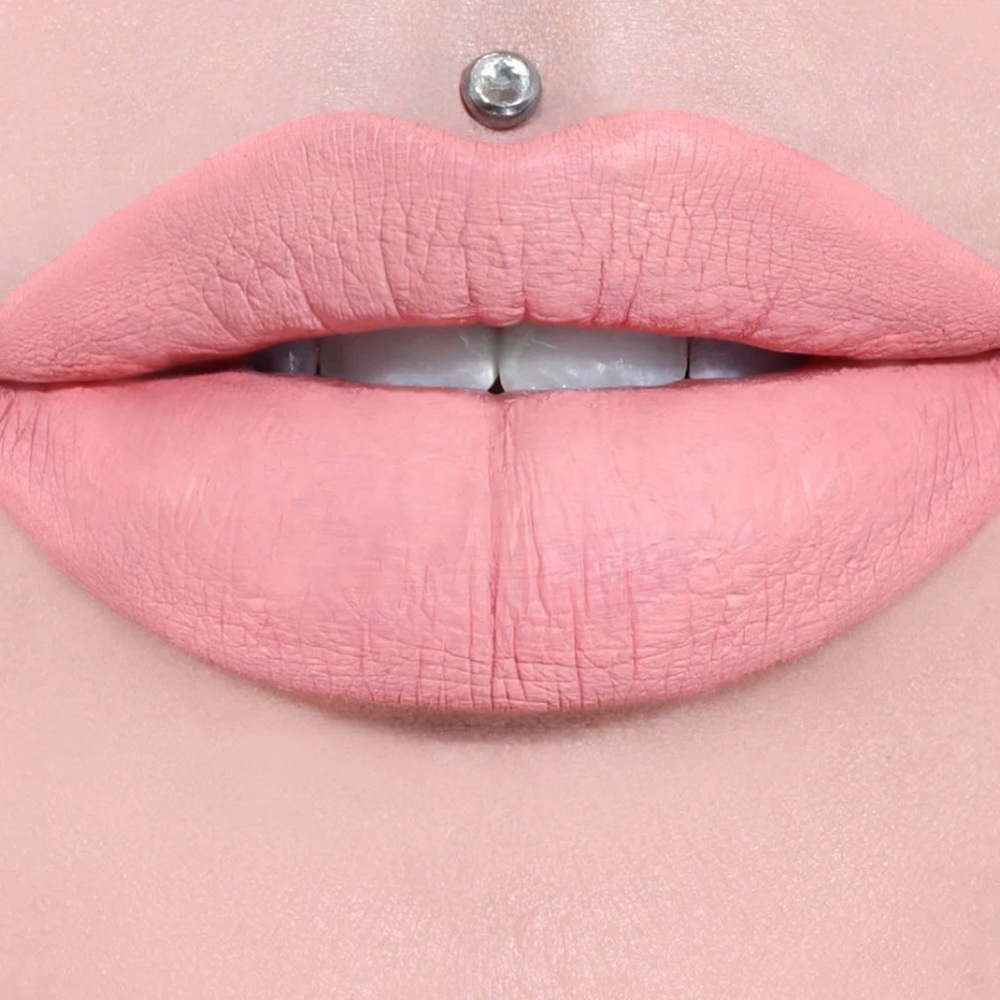 🔥 Jeffree Star Velour Liquid Lipstick-“Skin Tight”
